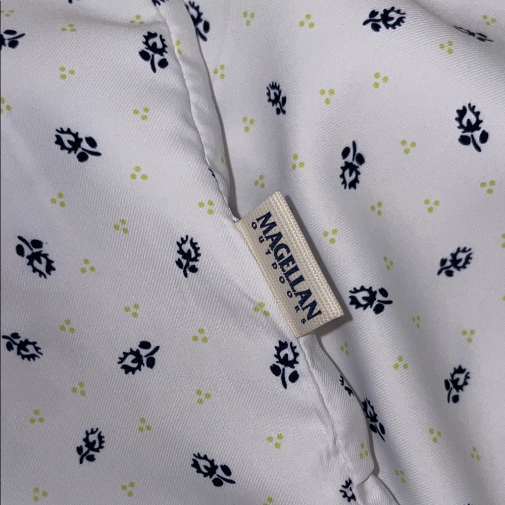 Magellan Outdoors White Shirt with Blue Pattern - Picture 6 of 7